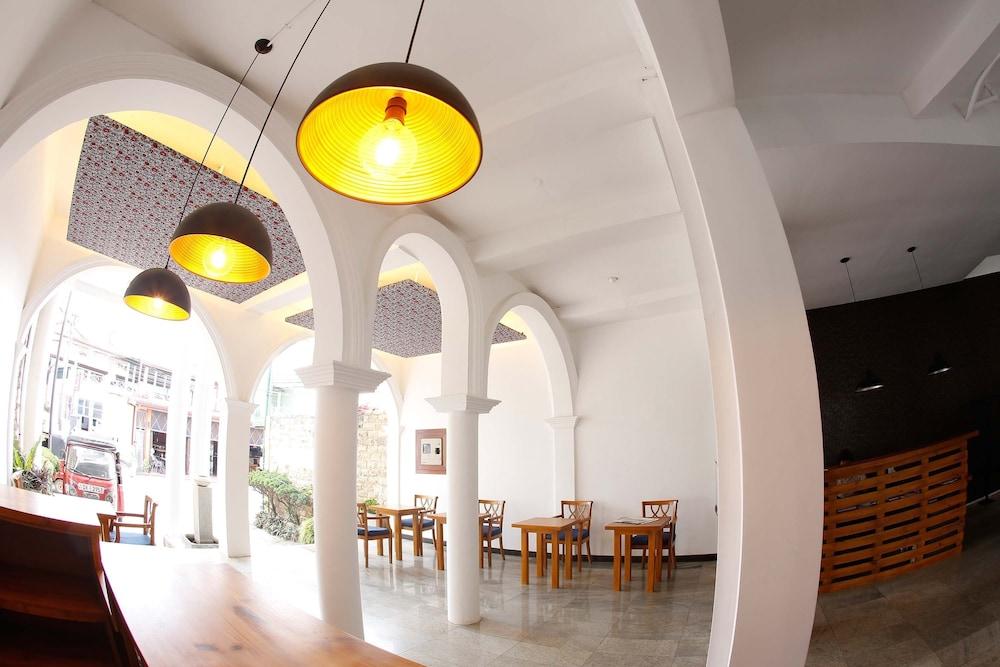 Zand Negombo Ettukala Luaran gambar