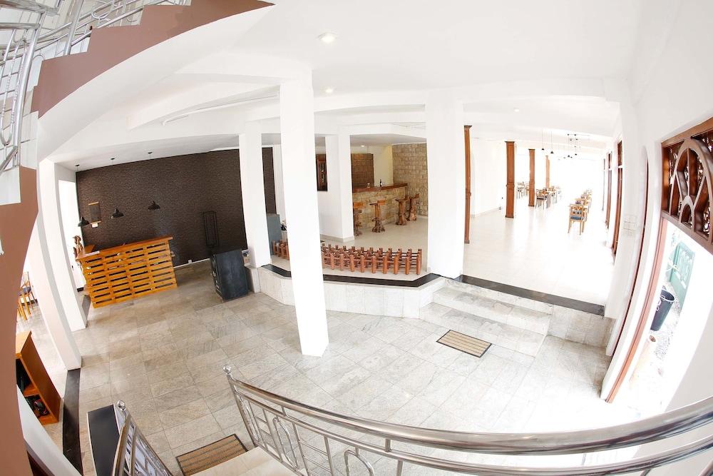Zand Negombo Ettukala Luaran gambar