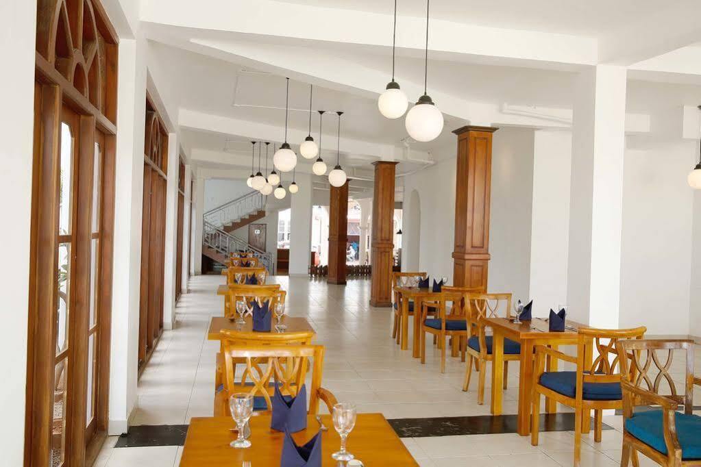 Zand Negombo Ettukala Luaran gambar